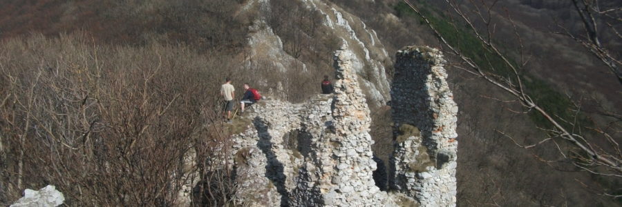 Éleskő vára