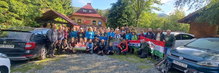 Családi asztal a Radnai-havasokban, ahová HAZAJÁRUNK